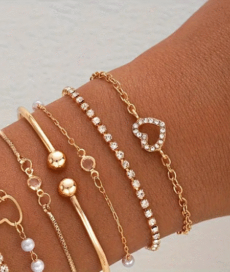 Stylish Elegant Heart Open Bracelet Set